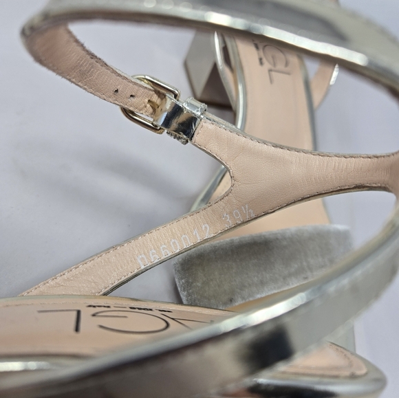 AGL Angie Sandels Womens Sz 39.5=9.5 Velvet Toe Strap Cube Block Heel Dressy - Picture 12 of 13